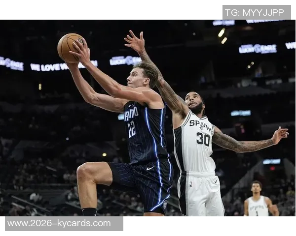 NBA赛事回顾魔术遭黄蜂逆袭勇士战胜雄鹿雷霆轻松击败奇才马刺压制热火