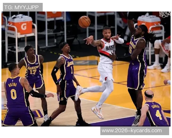 科纳特社媒分享与赫拉芬贝赫合照庆祝结束四连败重回胜利轨道